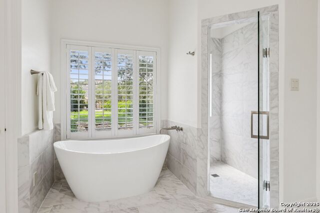 Image 19 of 47 For 16 Highgate Dr