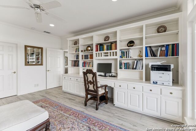 Image 30 of 47 For 16 Highgate Dr