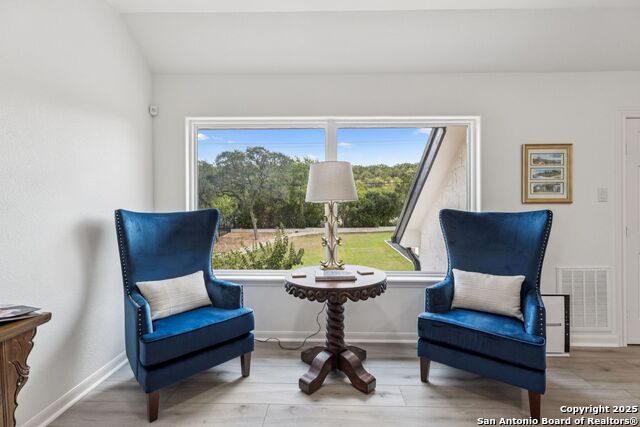 Image 32 of 47 For 16 Highgate Dr