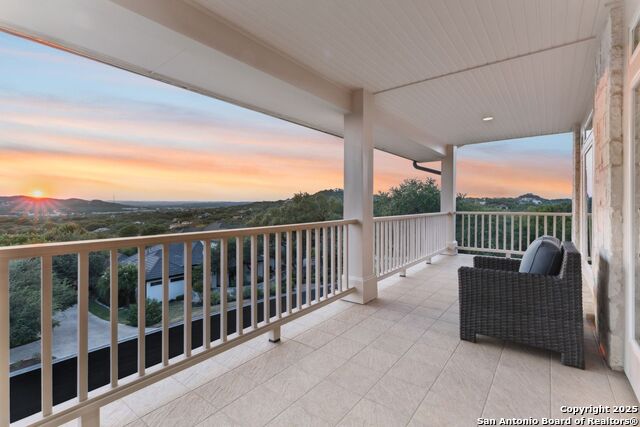 Image 33 of 47 For 16 Highgate Dr