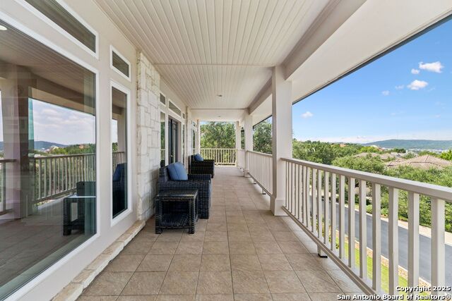 Image 34 of 47 For 16 Highgate Dr