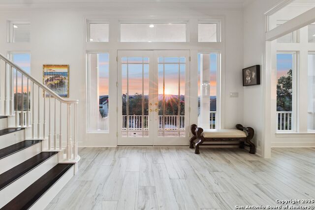 Image 4 of 47 For 16 Highgate Dr