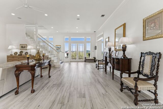 Image 5 of 47 For 16 Highgate Dr