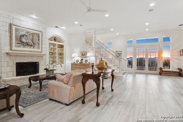 Image 8 of 47 For 16 Highgate Dr