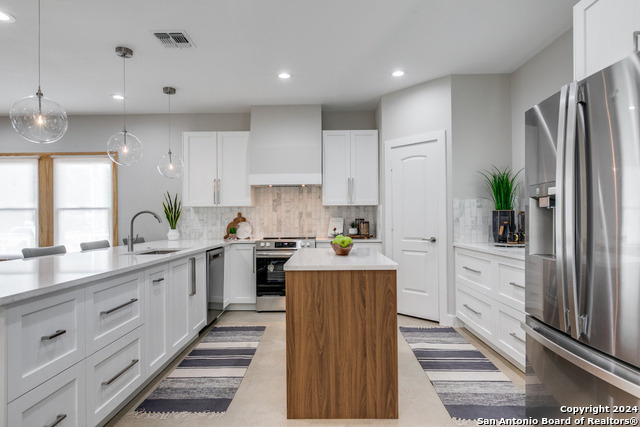 Listing photo id 10 for 1012 Cherry N