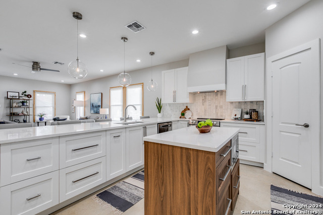 Listing photo id 11 for 1012 Cherry N