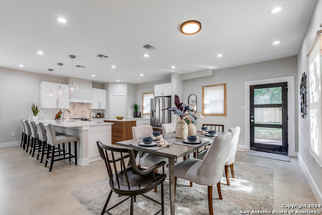Listing photo id 7 for 1012 Cherry N