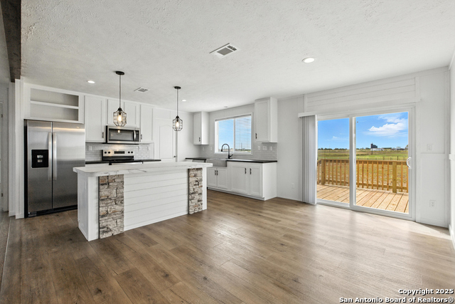 Image 4 of 12 For 2312 Stevens Rd