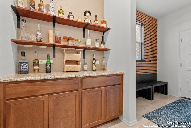 Image 15 of 39 For 295 Kat Garnet