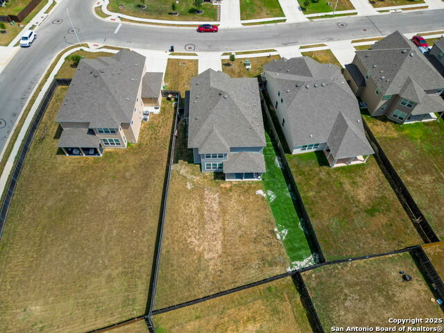 Image 36 of 39 For 295 Kat Garnet