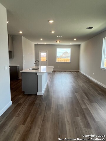 Image 5 of 11 For 738 Whitman Street