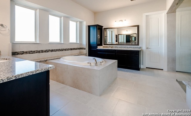 Image 5 of 5 For 20234 Portico Run