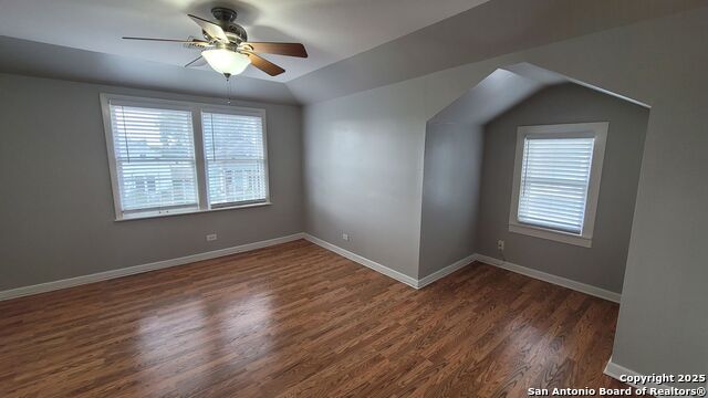 Image 16 of 28 For 113 Vitra Pl  2