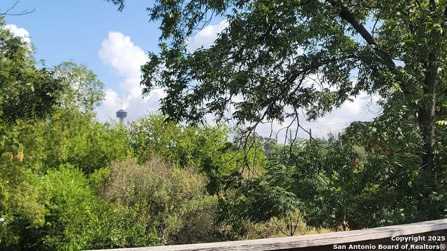 Image 25 of 28 For 113 Vitra Pl  2