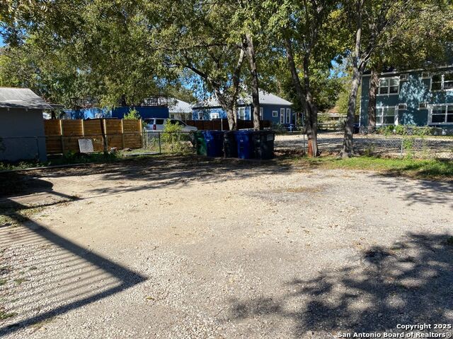 Image 28 of 28 For 113 Vitra Pl  2