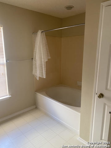 Image 11 of 17 For 2957 Lotus Park