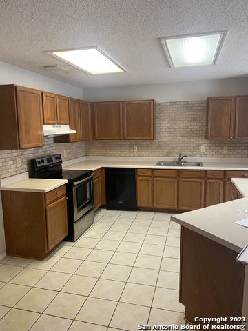 Image 6 of 17 For 2957 Lotus Park