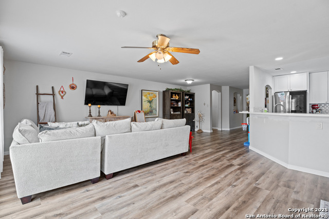 Image 10 of 26 For 9026 Veranda Court