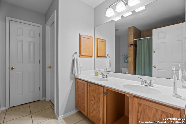Image 18 of 26 For 9026 Veranda Court