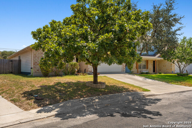 Image 3 of 26 For 9026 Veranda Court