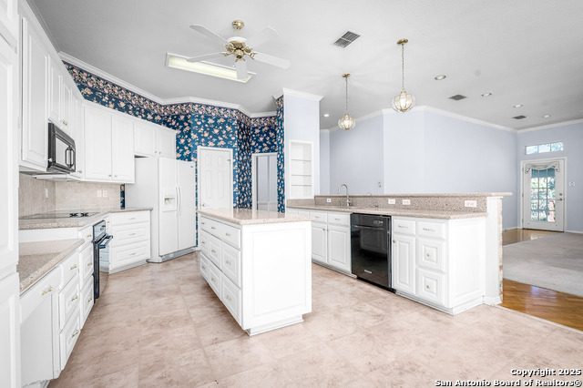 Image 11 of 27 For 622 Evergreen