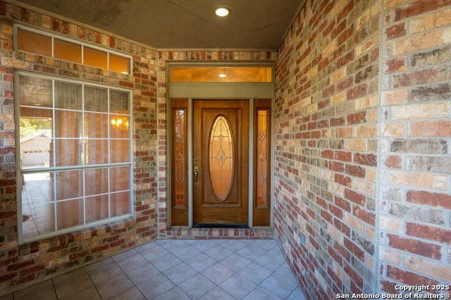 Image 3 of 27 For 622 Evergreen