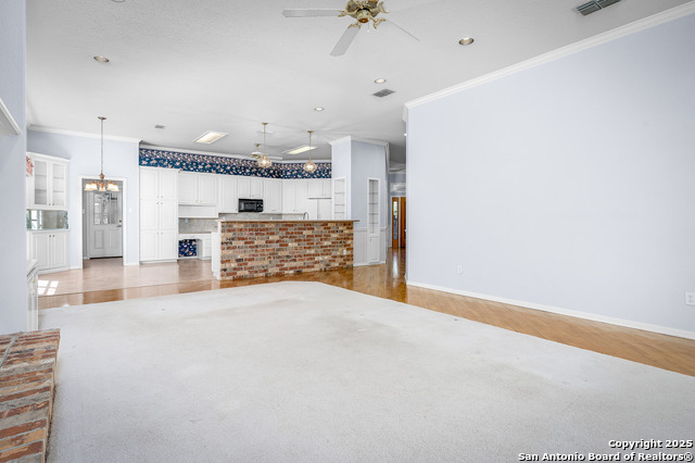 Image 7 of 27 For 622 Evergreen