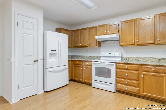 Image 16 of 32 For 1812 Park Place