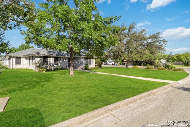 Image 2 of 32 For 1812 Park Place