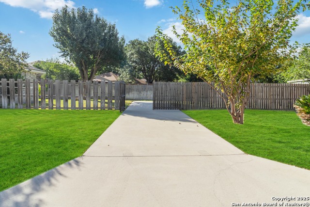 Image 9 of 32 For 1812 Park Place