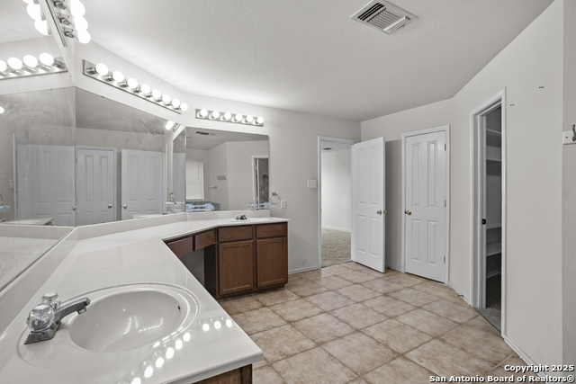 Image 20 of 32 For 1134 Tetford