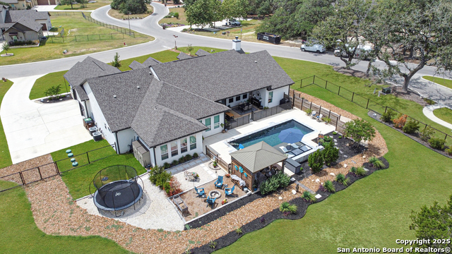 Details for 102 Anacacho, Boerne, TX 78006