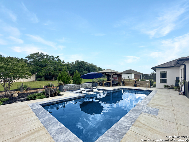 Listing photo id 2 for 102 Anacacho