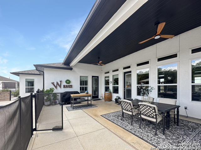 Listing photo id 46 for 102 Anacacho