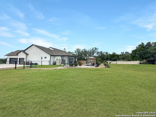 Listing photo id 59 for 102 Anacacho