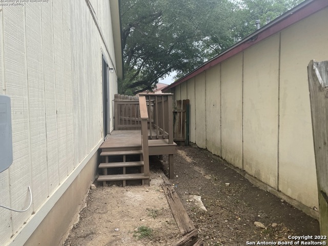 Image 11 of 11 For 803 Meadow Dale