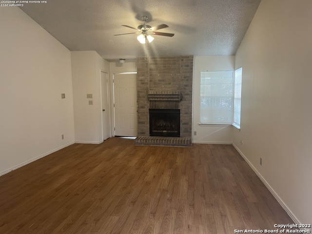 Image 3 of 11 For 803 Meadow Dale