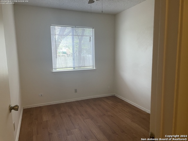 Image 7 of 11 For 803 Meadow Dale