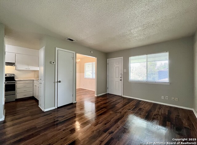 Image 7 of 28 For 311 San Antonio E 203