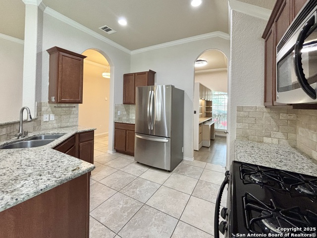 Listing photo id 7 for 14415 High Plains