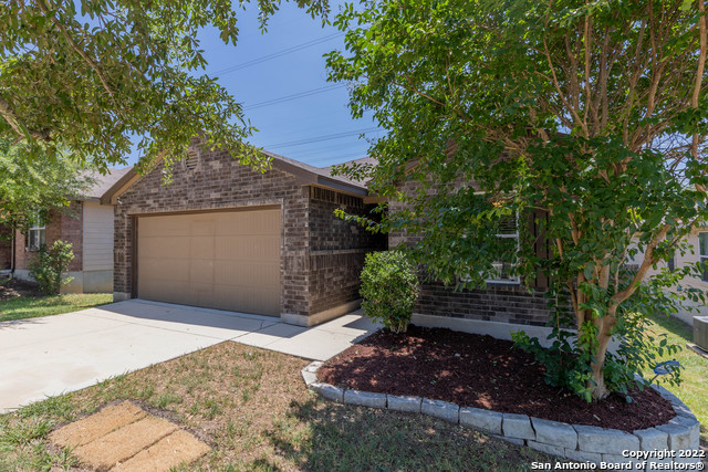 Image 2 of 32 For 2218 York