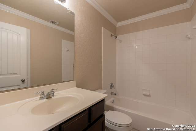 Image 20 of 32 For 2218 York