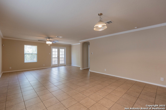 Image 7 of 32 For 2218 York