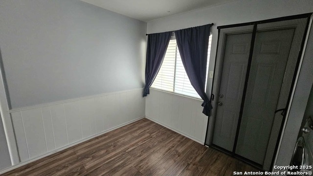 Image 17 of 32 For 822 Durr