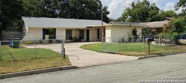 Image 2 of 32 For 822 Durr