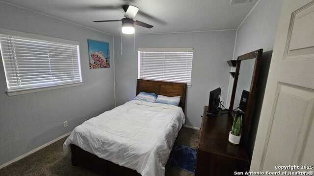 Image 21 of 32 For 822 Durr