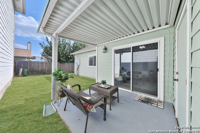 Image 21 of 23 For 7706 Crown Ledge
