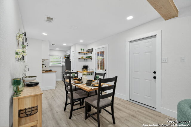 Listing photo id 8 for 11105 Lone Shadow
