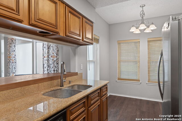 Image 10 of 47 For 11001 Wurzbach  605