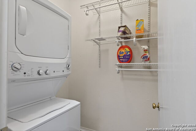 Image 14 of 47 For 11001 Wurzbach  605